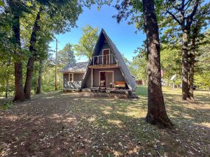 11/12  Dwelling * Small Acreage * Logan County * Secluded